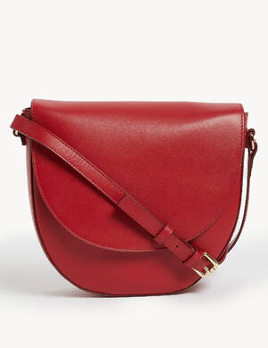 marksandspencer_Valentyn2023_T97_8110B_kozena crossbody taska JAEGER_vinova_4499Kc.jpg
